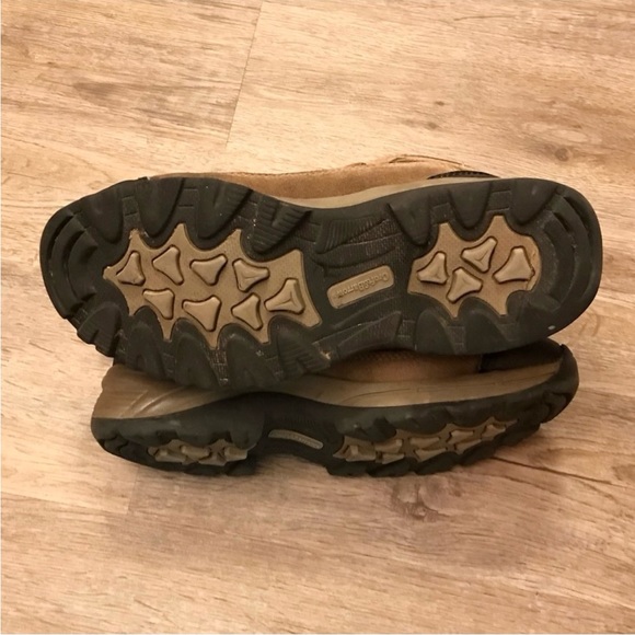 Hiking Boots (flawed) - Picture 10 of 12